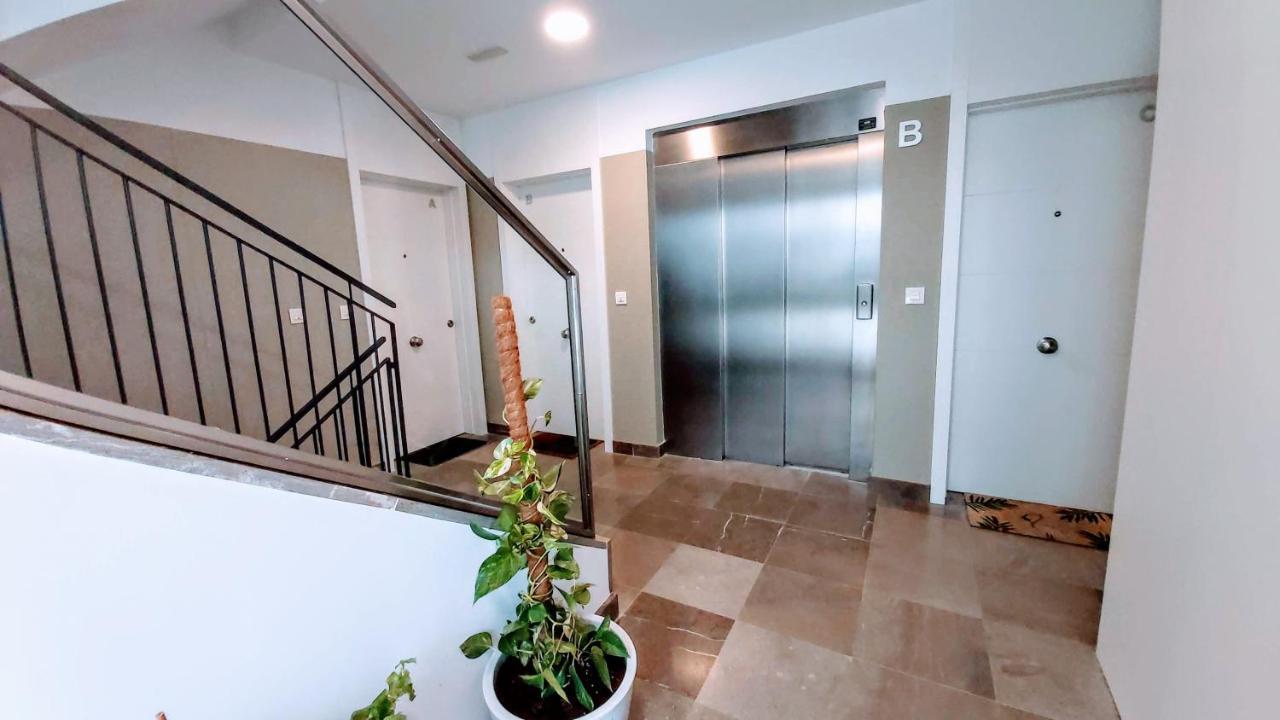 Deluxe Astoria Triana II Acogedor Y Tranquilo Apartamento Sevilha Exterior foto